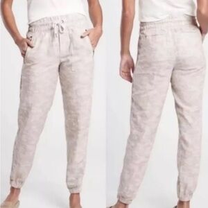 Athleta Cabo Tide Linen Jogger Pants Size 4 Beige Camo 2020